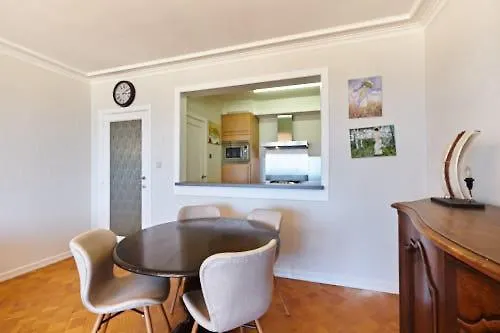 Paris 9D Apartment Ostend