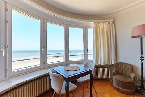 Paris 9D Apartment Ostend